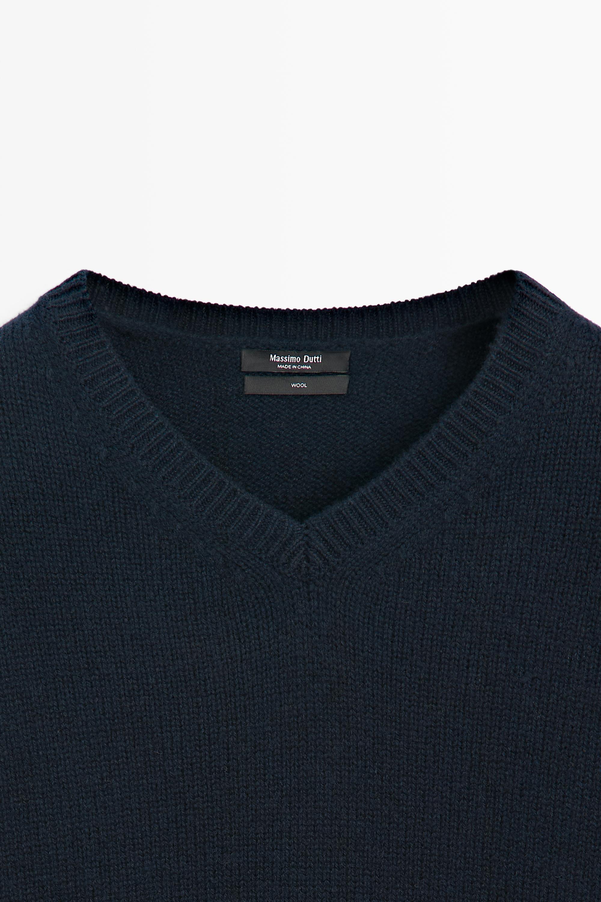 100% wool oversize knit sweater